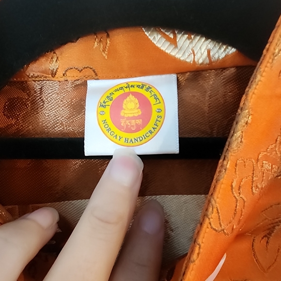 Norgay Handicrafts Embroidered Jacket - Picture 10 of 12